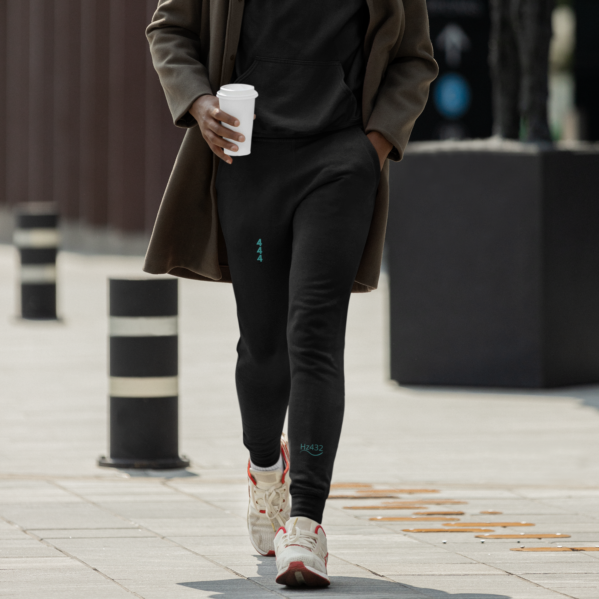 444 Eclipse Joggers – Soft Frequencies™ in Hz 432